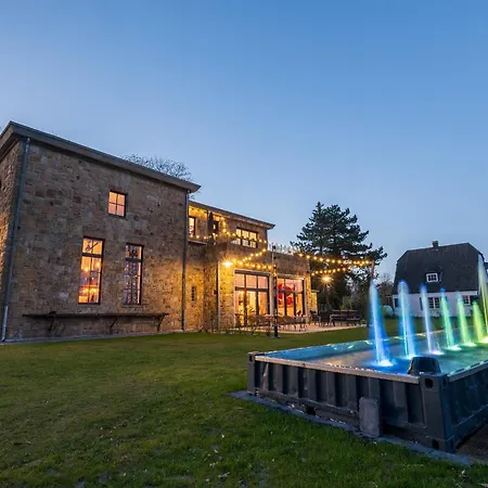 150qm Design Loft Pumpensaal Im Historischen Wasserwerk *