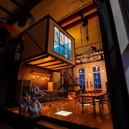 150qm Design Loft Pumpensaal Im Historischen Wasserwerk *